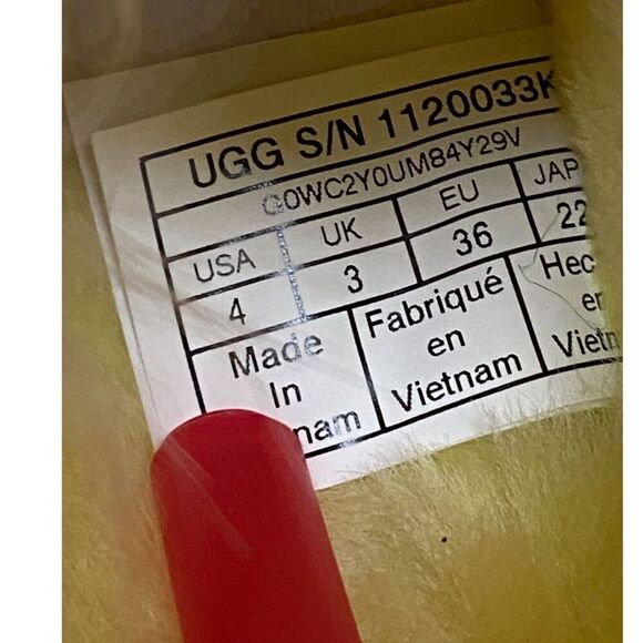 UGG Slippers Girls 4 Yellow Slides Fluff Yeah Tie Dye Lemonade 1120033K Comfy - Picture 3 of 10